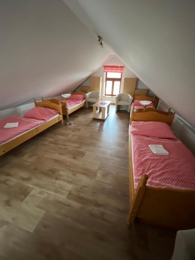 Sokoli Hnizdo Ξενοδοχείο Hlaska Εξωτερικό φωτογραφία